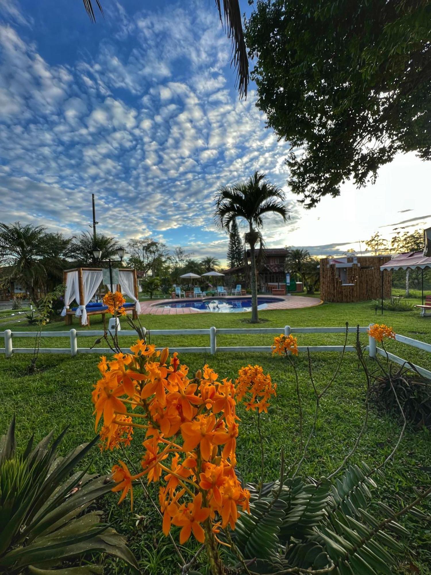 ホテル Casa Lemar キンバヤ エクステリア 写真